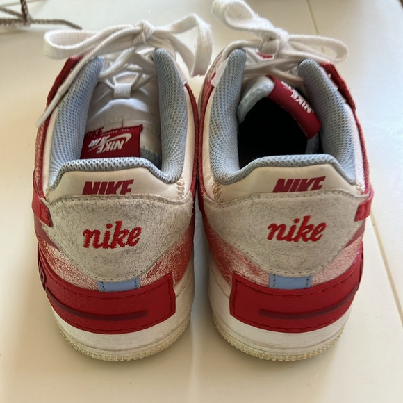 Nike Air Force One Cracked Leather Ladies 9 Sneakers Shoes Red White Leather - Picture 5 of 7